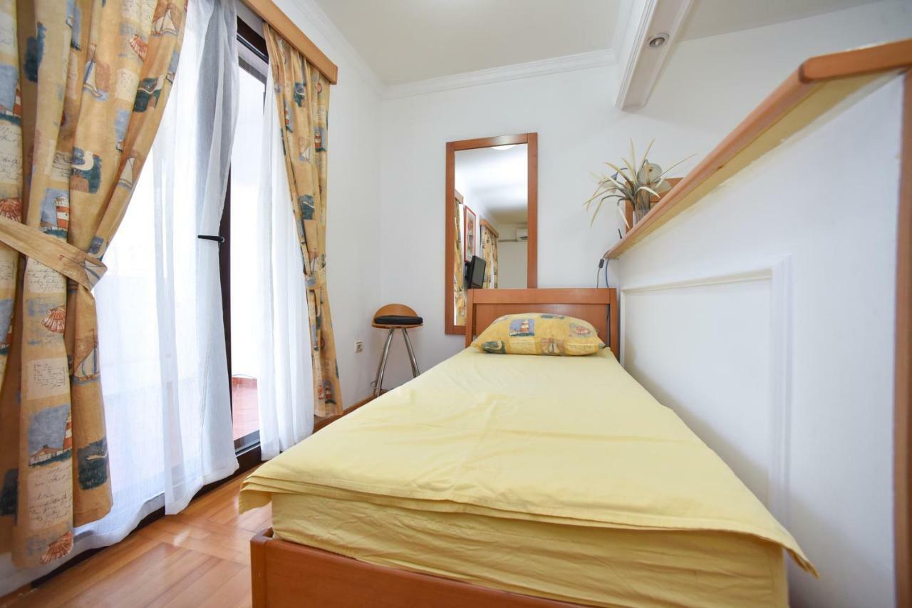 Bologna Apartments บุดวา ภายนอก รูปภาพ