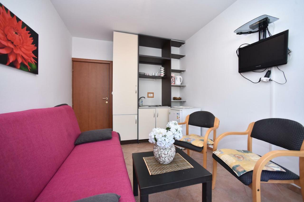 Bologna Apartments บุดวา ภายนอก รูปภาพ
