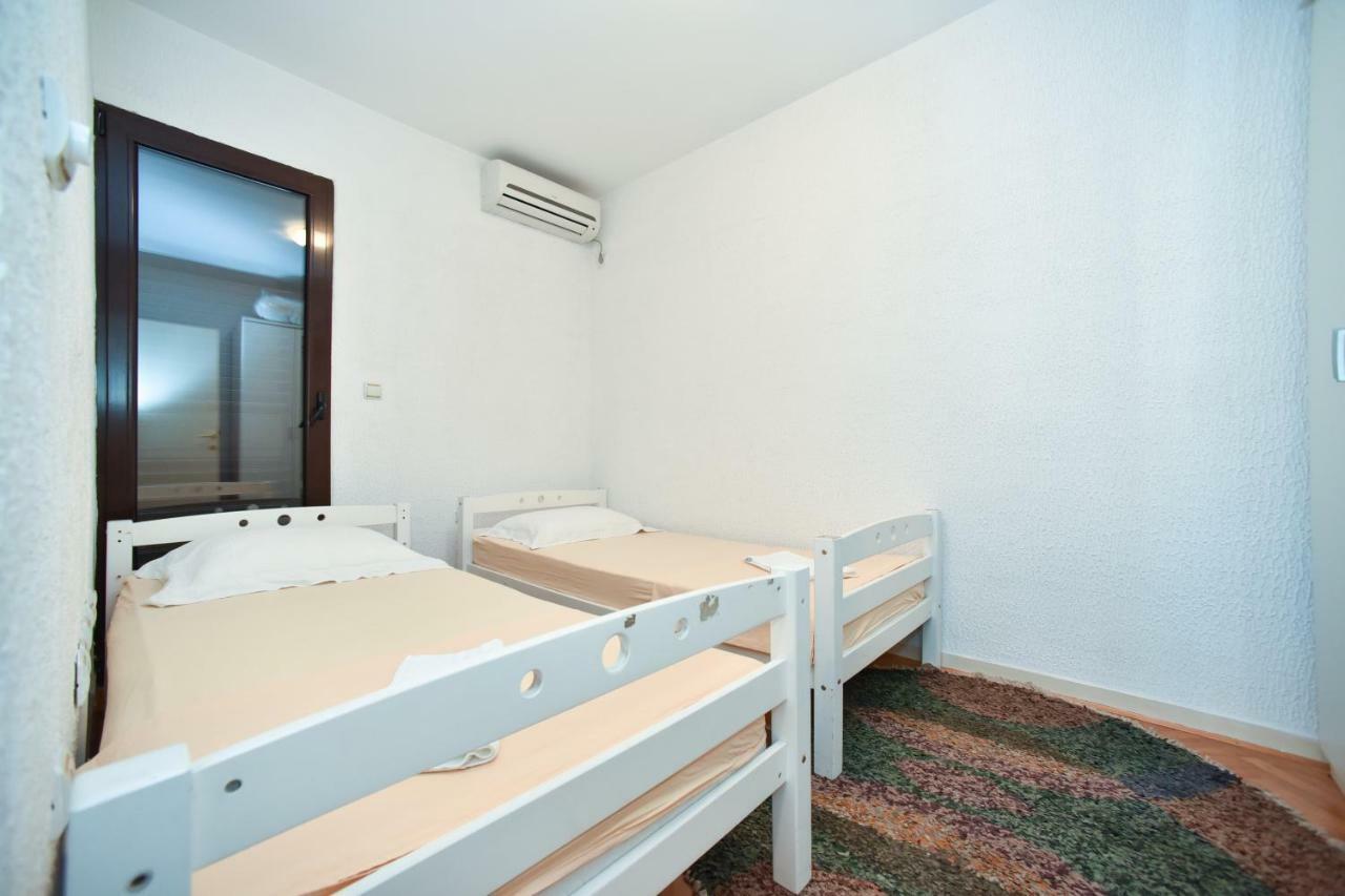 Bologna Apartments บุดวา ภายนอก รูปภาพ