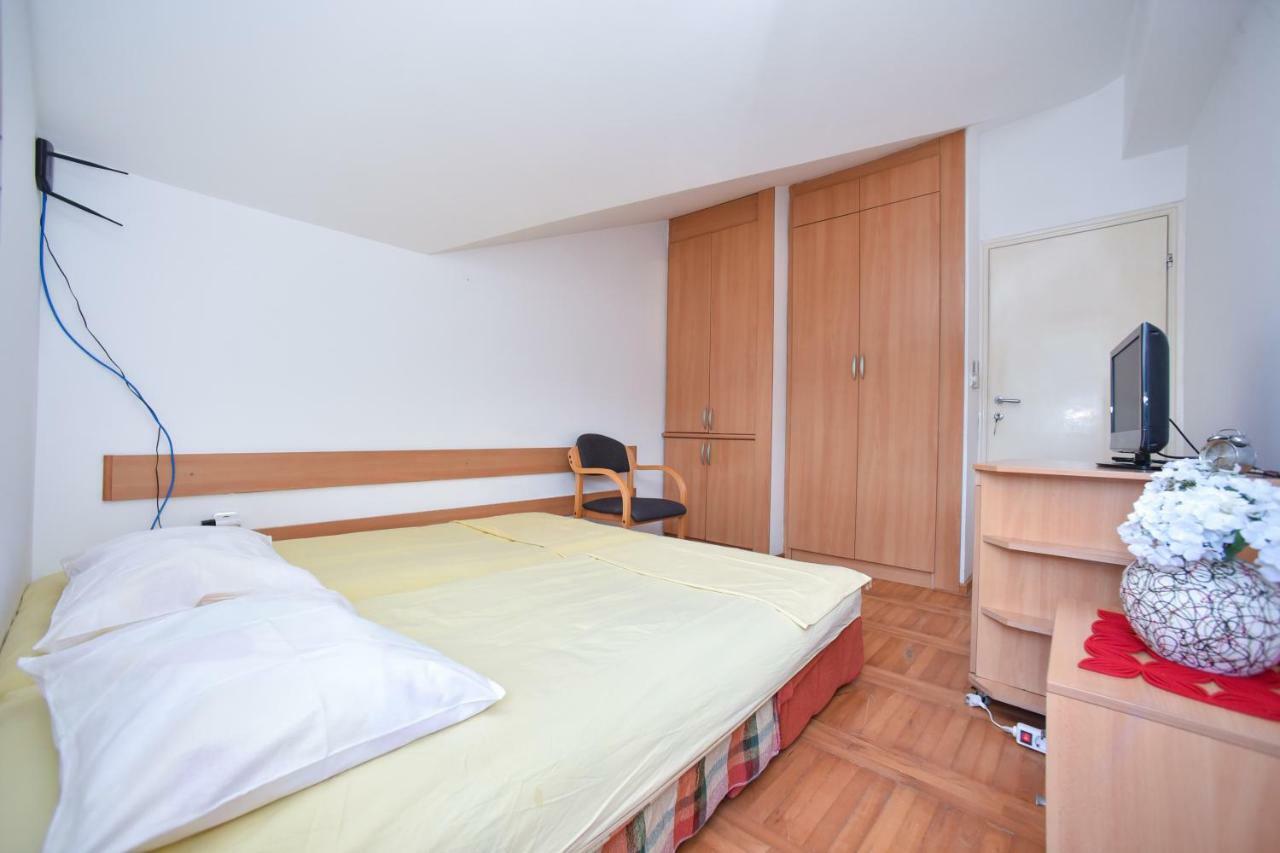Bologna Apartments บุดวา ภายนอก รูปภาพ