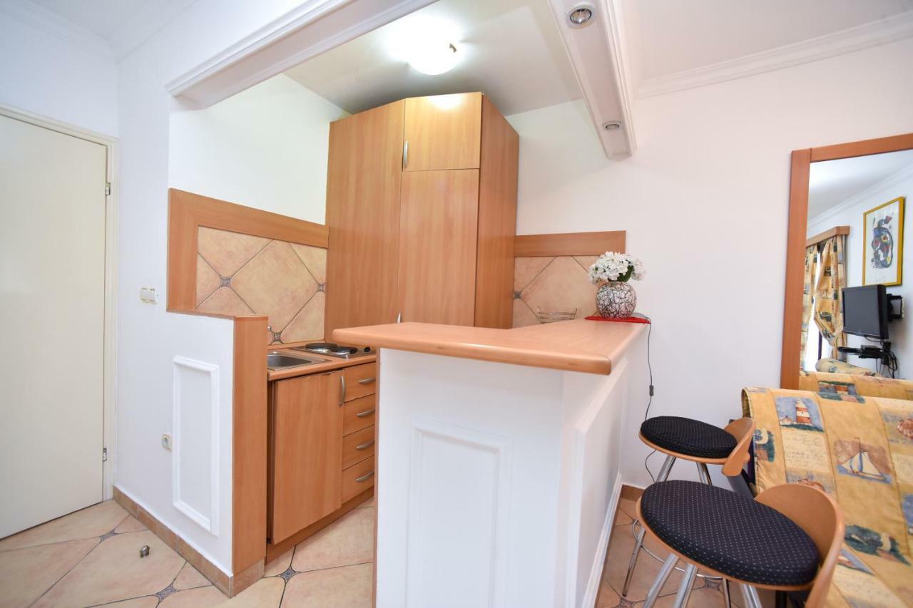 Bologna Apartments บุดวา ภายนอก รูปภาพ