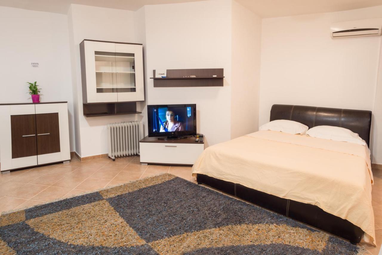 Bologna Apartments บุดวา ภายนอก รูปภาพ