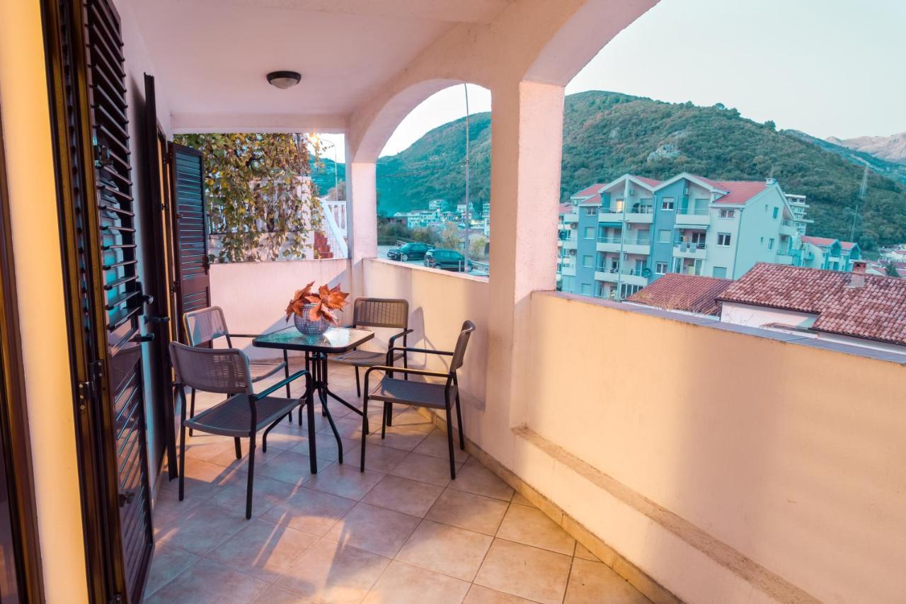 Bologna Apartments บุดวา ภายนอก รูปภาพ
