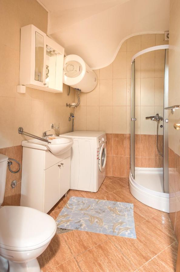 Bologna Apartments บุดวา ภายนอก รูปภาพ